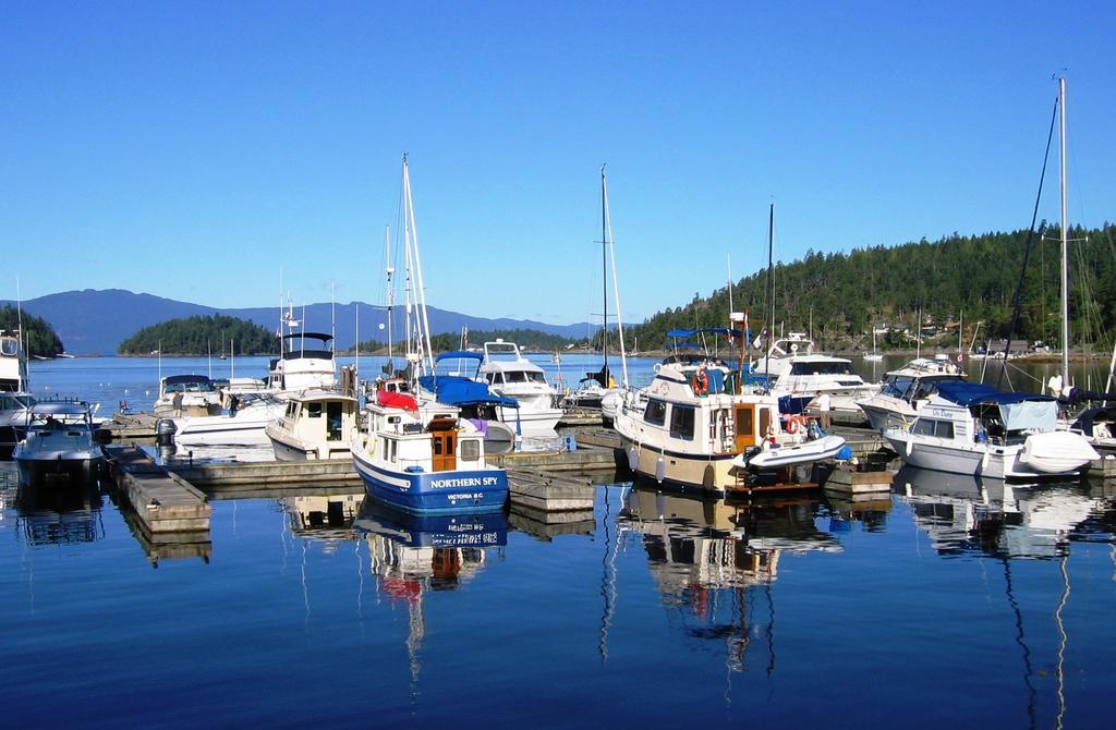 John Henry'S Marina And Resort Garden Bay Екстериор снимка